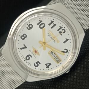 Vintage 1987 Citizen Automatic Mens Silver  Watch W/daydate & Gold accents